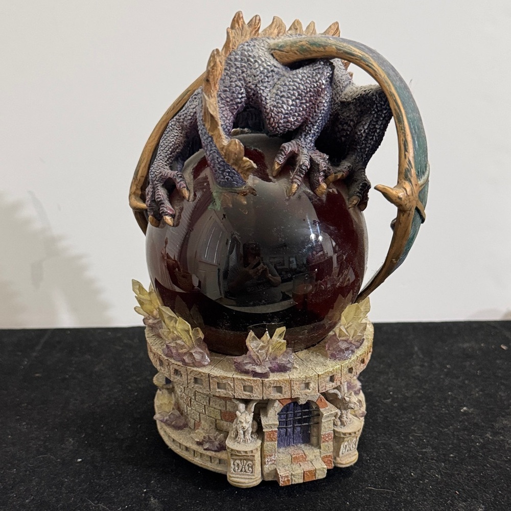 Dragon Fantasy Snow Globe Wind Up Musical Collectible - Picture 2 of 14